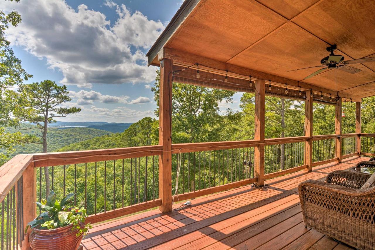 Spacious Log Cabin With Fire Pit And Game Room! Eureka Springs Eksteriør billede