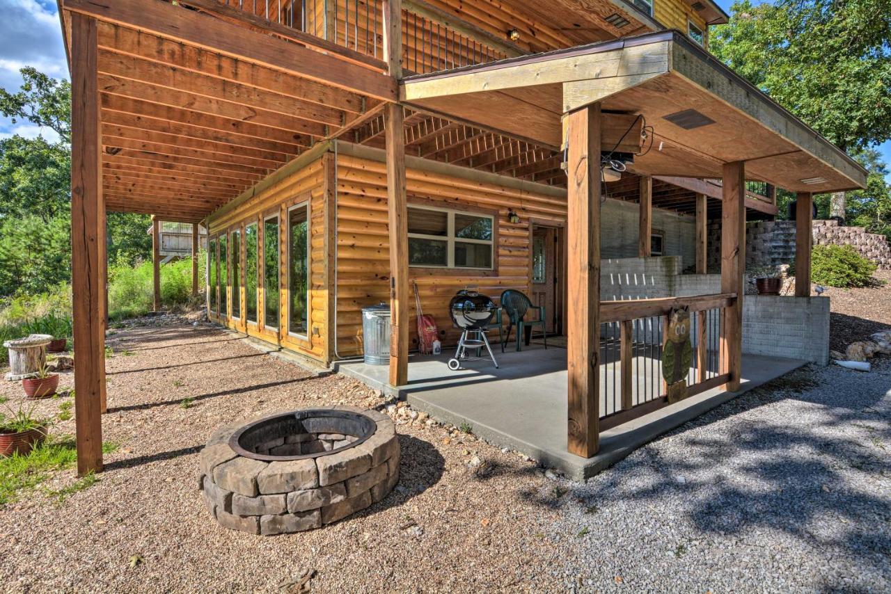 Spacious Log Cabin With Fire Pit And Game Room! Eureka Springs Eksteriør billede