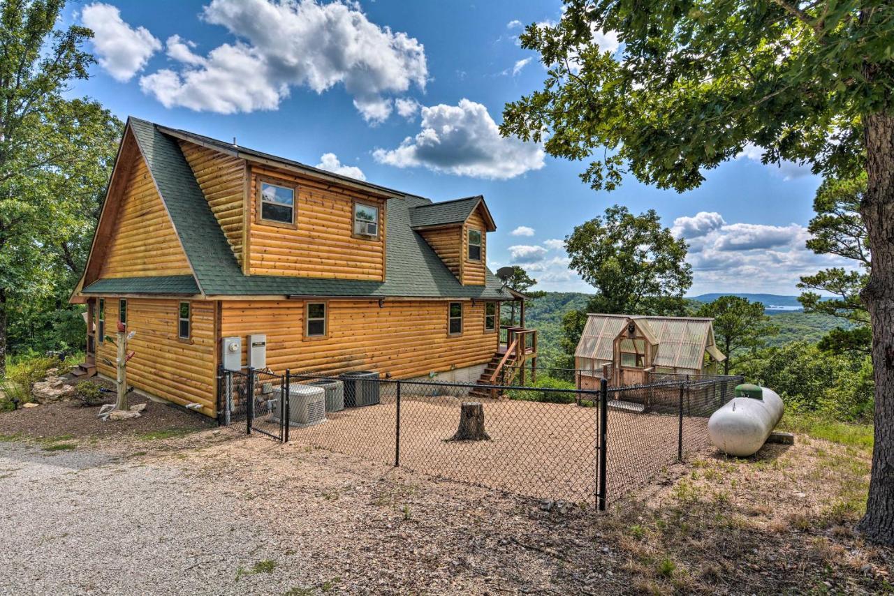 Spacious Log Cabin With Fire Pit And Game Room! Eureka Springs Eksteriør billede