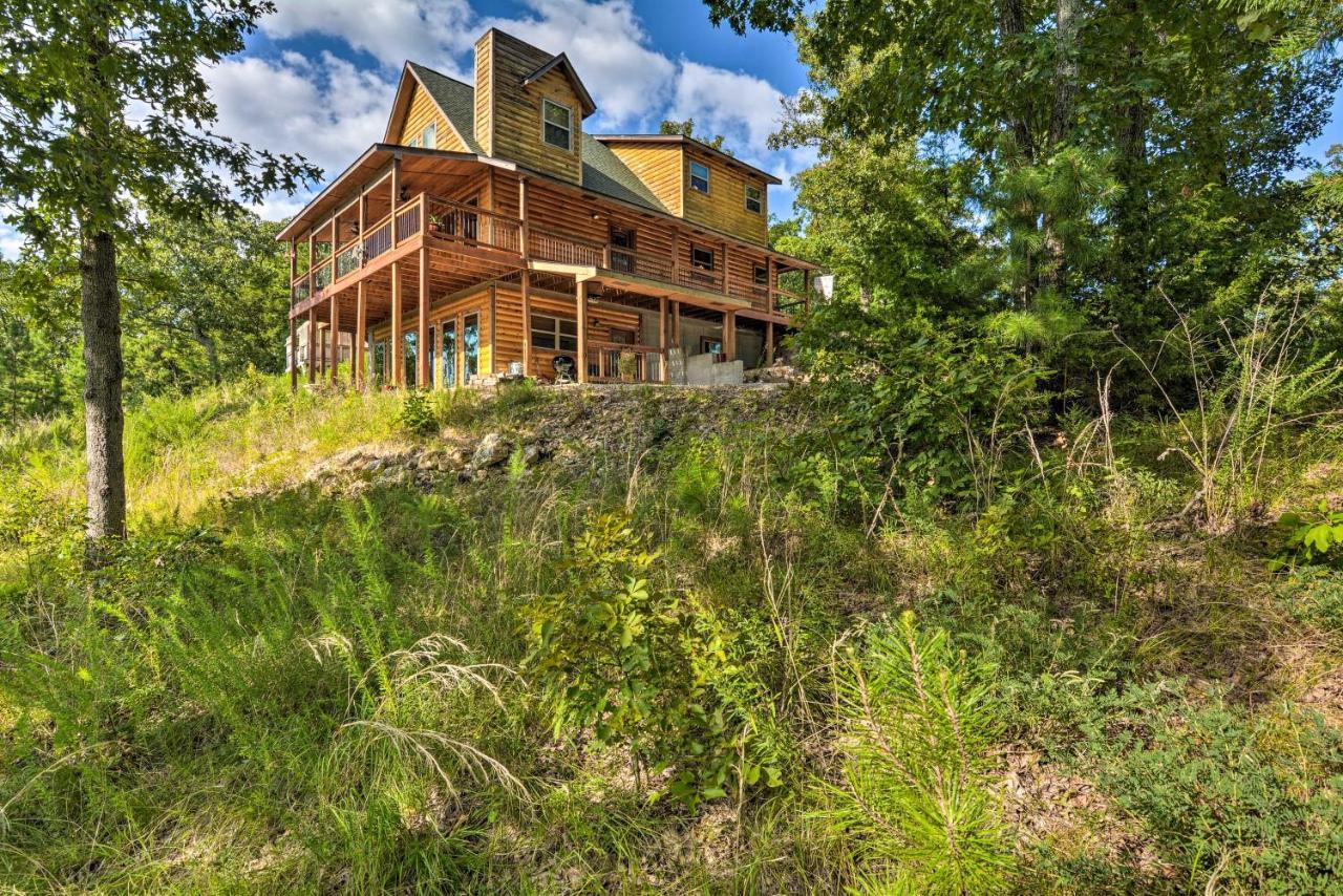 Spacious Log Cabin With Fire Pit And Game Room! Eureka Springs Eksteriør billede